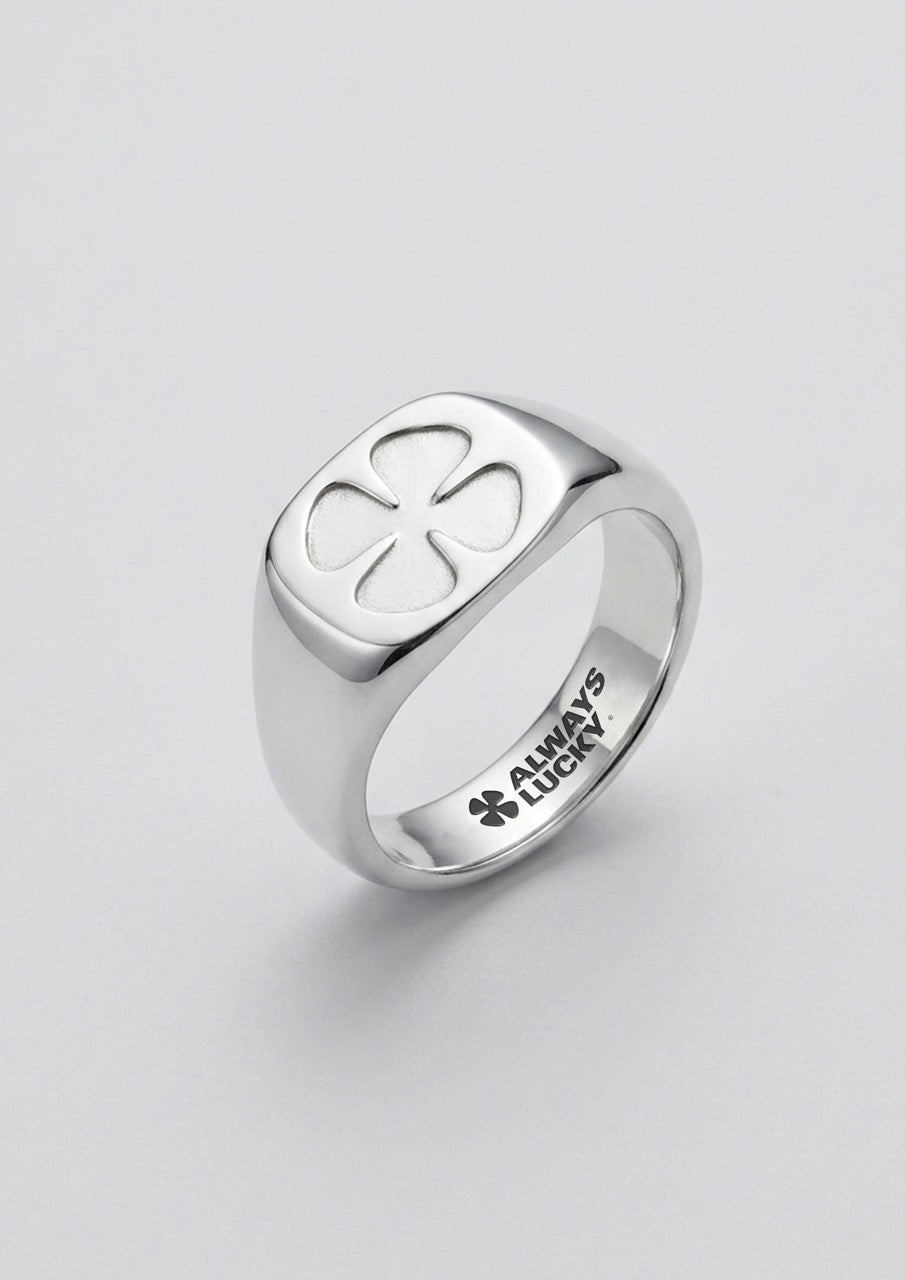 Clover Signet Ring