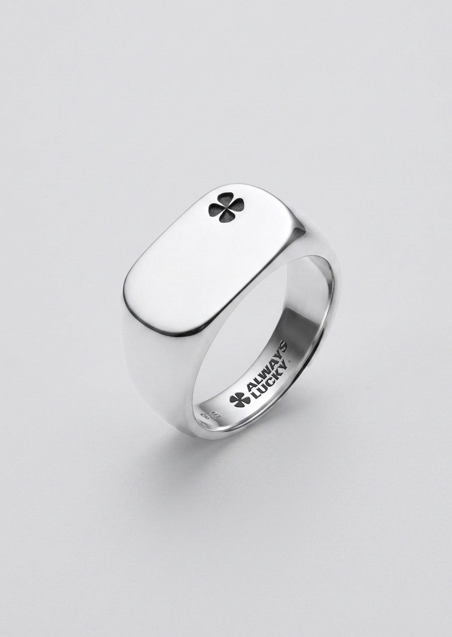 Signet Ring